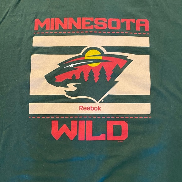 Rebook Minnesota Wild 2015 Playoff Green Tee Shirt w Player Roster / Mens Size L - Picture 2 of 8